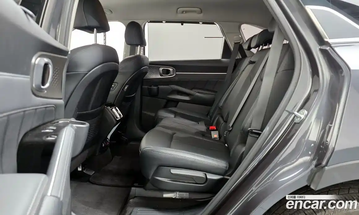 Kia Sorento 2021 2.2 Автомат в Москве № 930108, фото 12