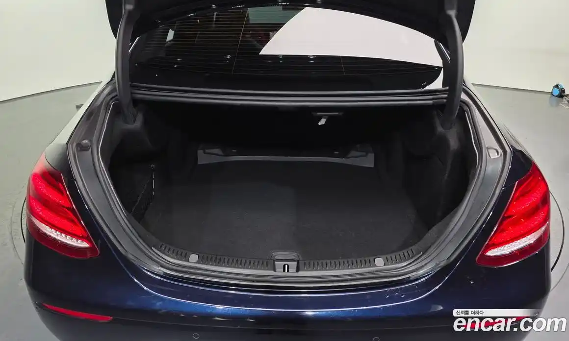 Mercedes-Benz E-Class 2017 1.9 гидро в Москве № 970215, фото 20