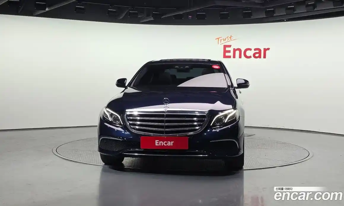 Mercedes-Benz E-Class 2017 1.9 гидро в Москве № 970215, фото 3