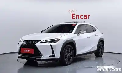 Lexus UX, 2019