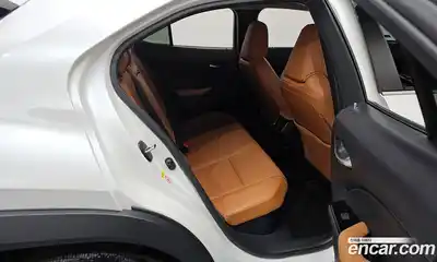 Lexus UX 2019 2.0 гидро в Москве № 975847, миниатюра 12