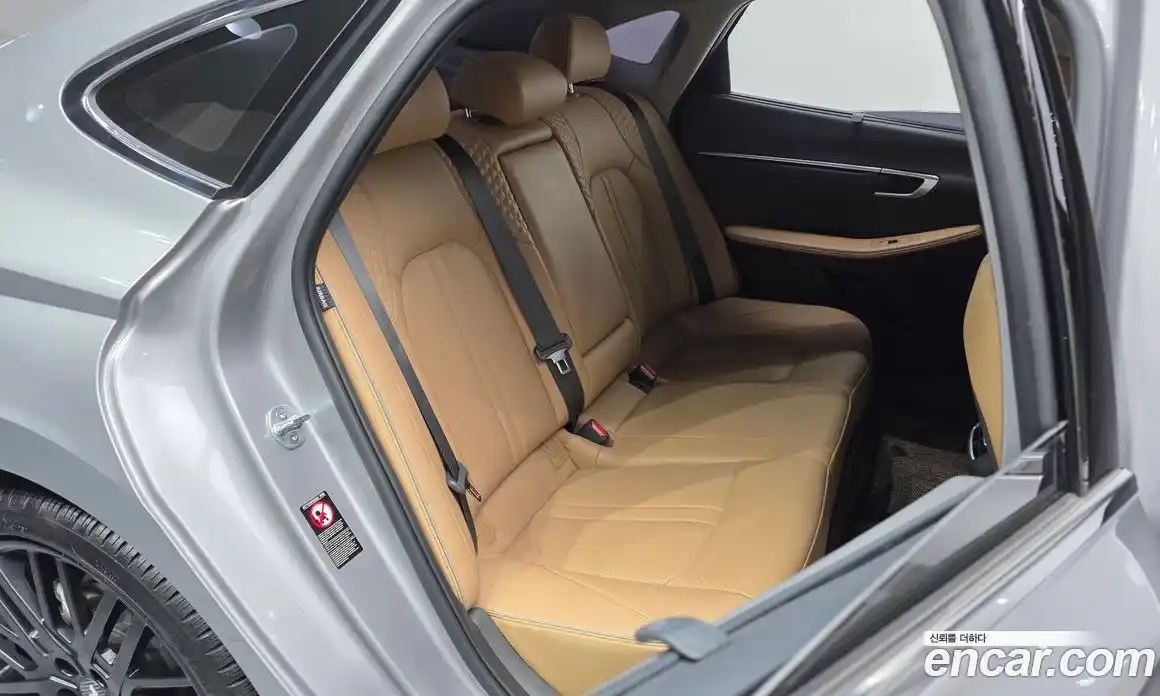 Hyundai Sonata 2021 1.6 Автомат в Москве № 1008090, фото 12