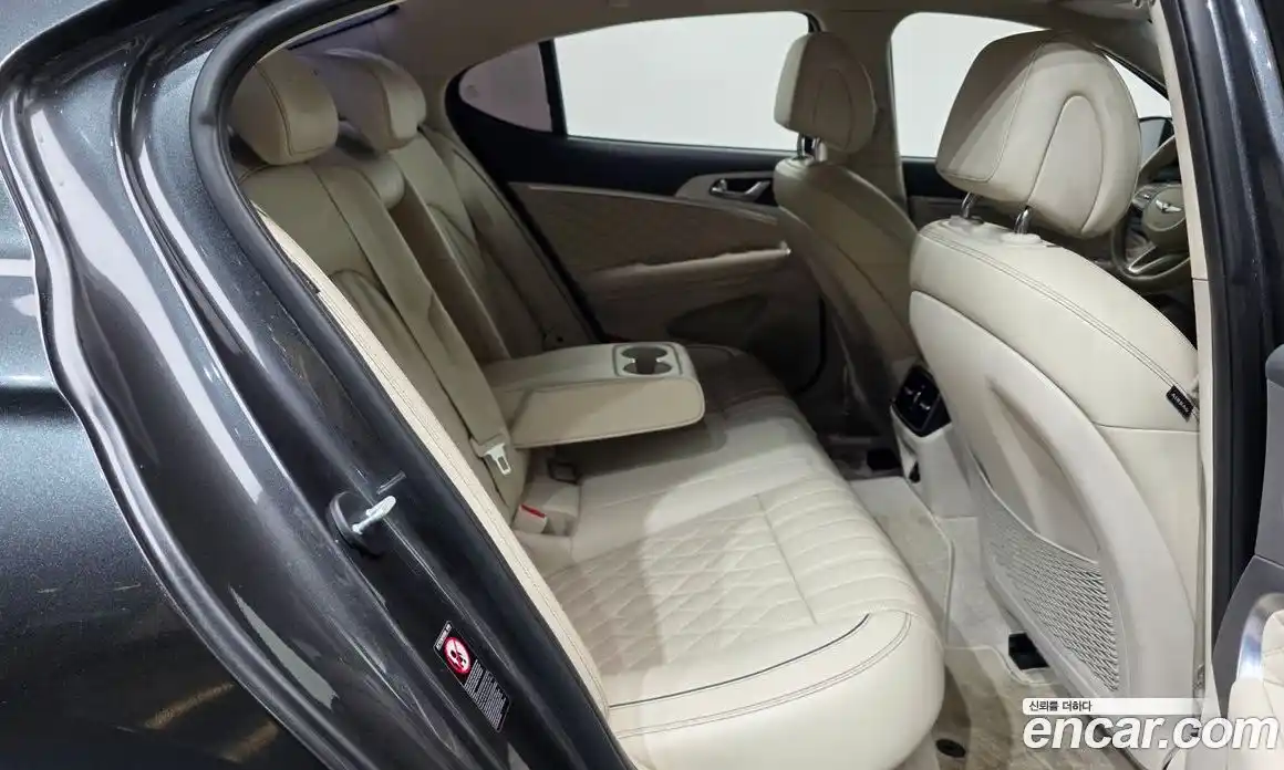 Genesis G70 2018 2.0 Автомат в Москве № 1010259, фото 12