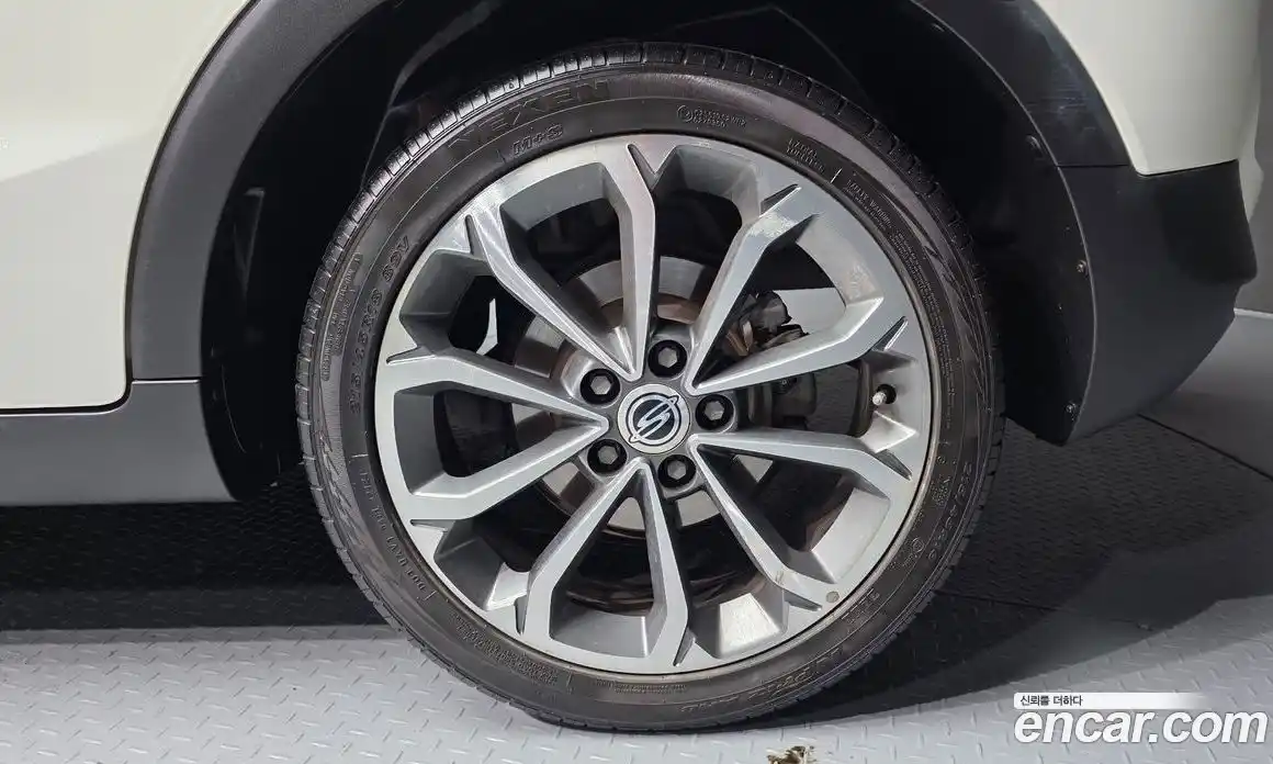 SsangYong TIBOLI 2017 1.6 Автомат в Москве № 1011083, фото 5