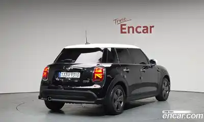 Mini Cooper 2022 1.5 гидро в Москве № 1013653, миниатюра 2