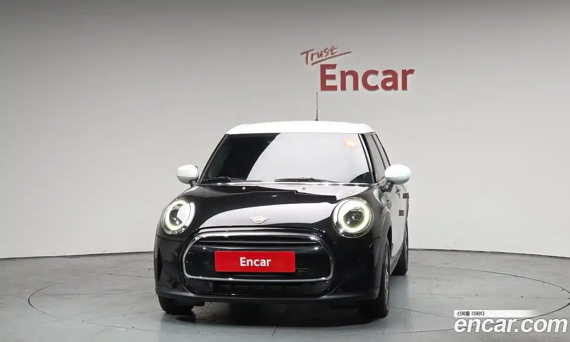Mini Cooper 2022 1.5 гидро в Москве № 1013653, фото 3