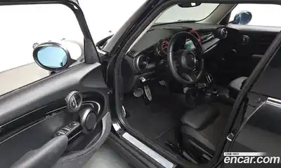Mini Cooper 2022 1.5 гидро в Москве № 1013653, миниатюра 10