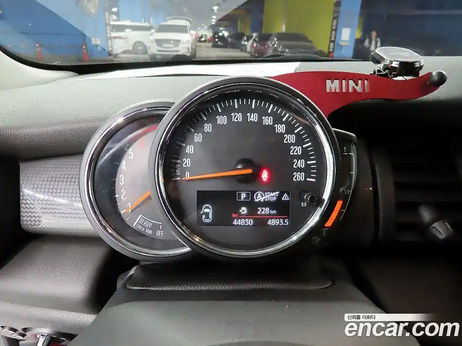 Mini Cooper 2017 1.5 гидро в Москве № 1014106, фото 15
