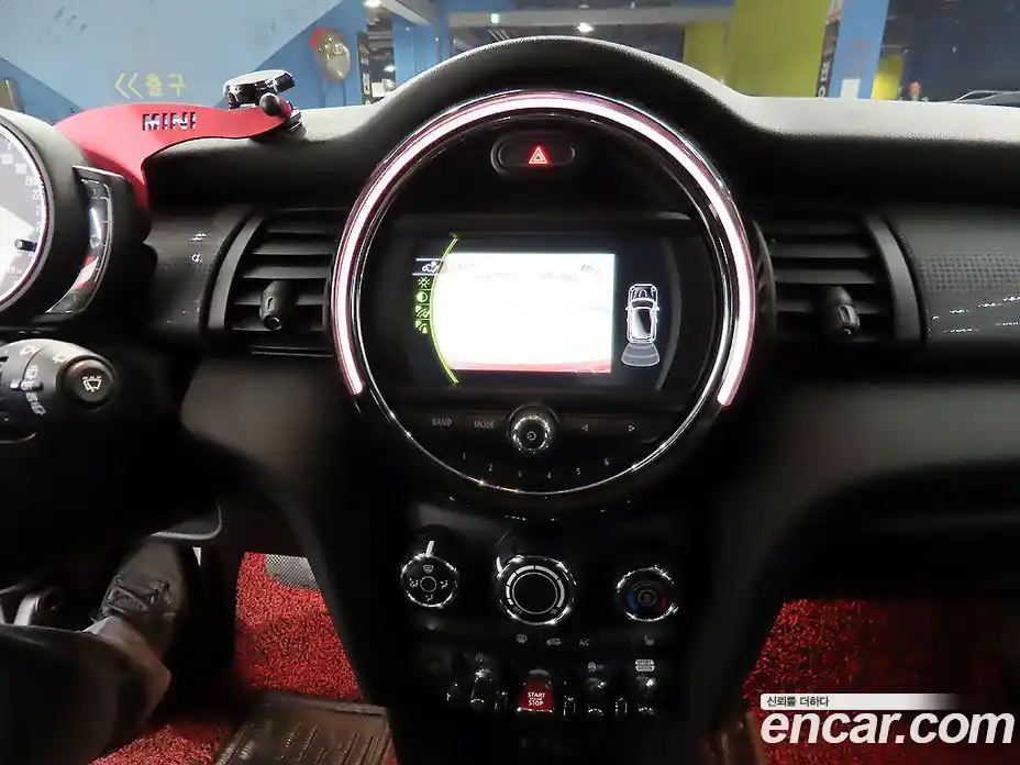 Mini Cooper 2017 1.5 гидро в Москве № 1014106, фото 18