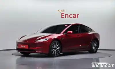 Tesla Model 3, 2024