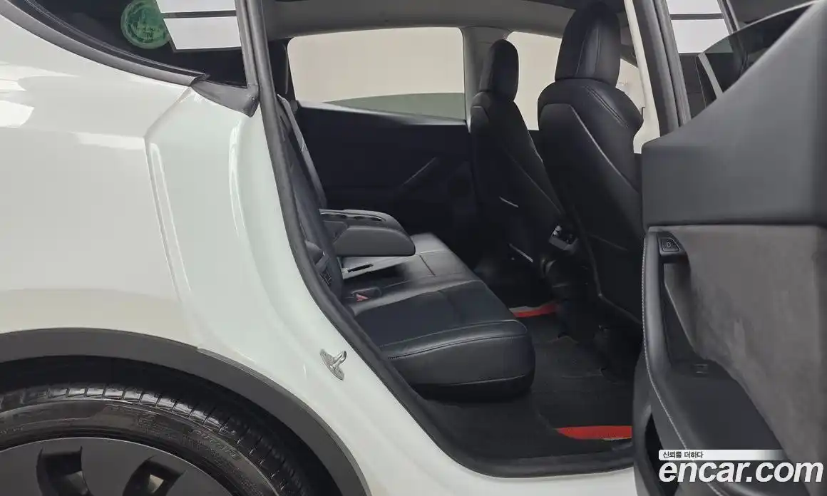 Tesla Model Y 2023 0.2 гидро в Москве № 1014264, фото 12