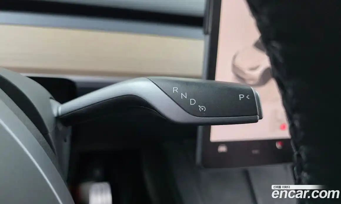 Tesla Model Y 2023 0.2 гидро в Москве № 1014264, фото 9