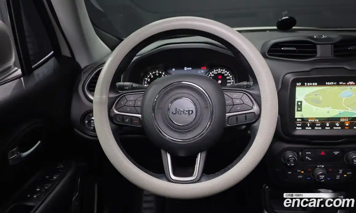 Jeep Renegade 2019 2.4 гидро в Москве № 1014895, фото 13