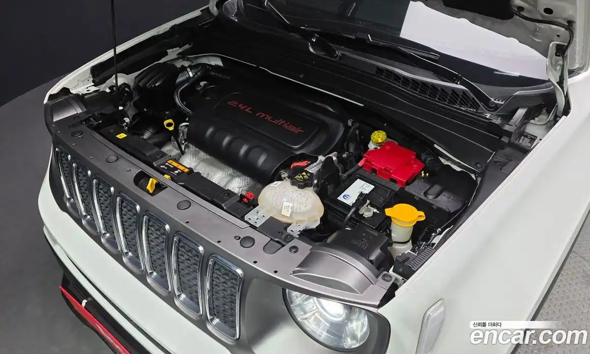 Jeep Renegade 2019 2.4 гидро в Москве № 1014895, фото 6