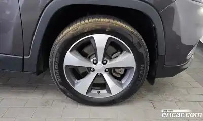 Jeep Cherokee 2021 2.4 гидро в Москве № 1014944, миниатюра 5