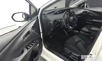 Toyota Prius 2019 1.8 гидро в Москве № 1015185, миниатюра 11