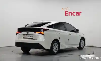 Toyota Prius 2019 1.8 гидро в Москве № 1015185, миниатюра 2
