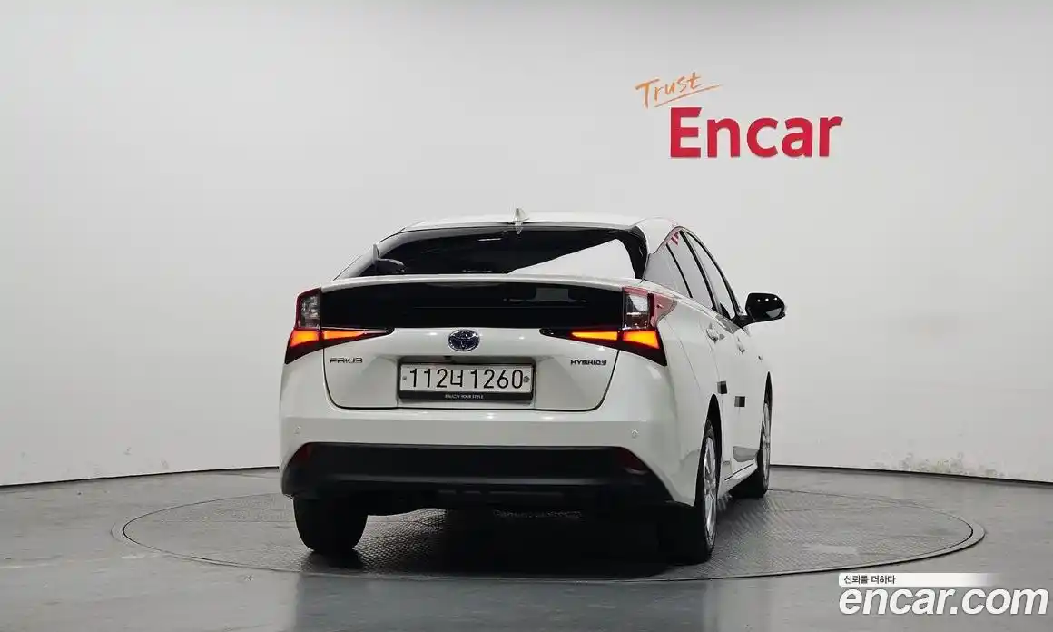 Toyota Prius 2019 1.8 гидро в Москве № 1015185, фото 4