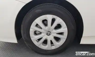 Toyota Prius 2019 1.8 гидро в Москве № 1015185, миниатюра 5