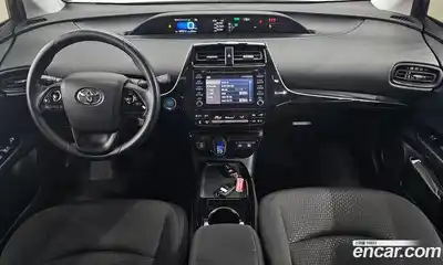 Toyota Prius 2019 1.8 гидро в Москве № 1015185, миниатюра 7