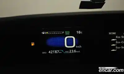 Toyota Prius 2019 1.8 гидро в Москве № 1015185, миниатюра 8