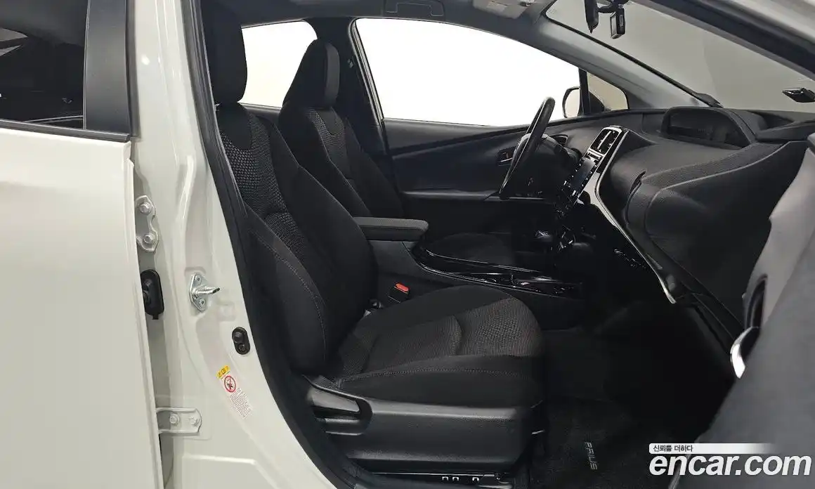 Toyota Prius 2019 1.8 гидро в Москве № 1015185, фото 10