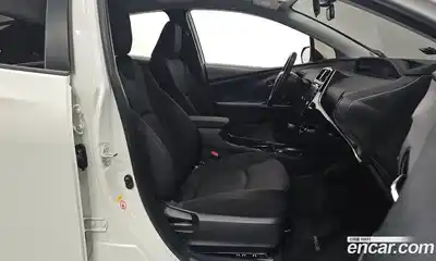 Toyota Prius 2019 1.8 гидро в Москве № 1015185, миниатюра 10