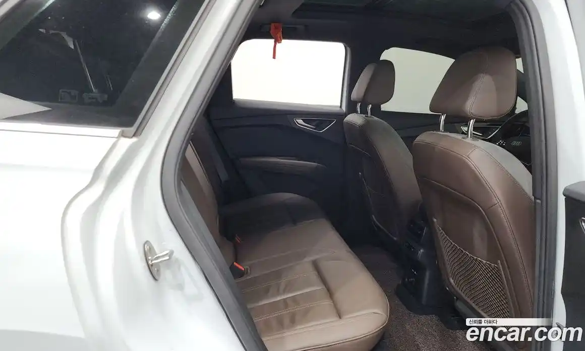 Audi Q4 e-tron 2022 0.2 гидро в Москве № 135380, фото 12