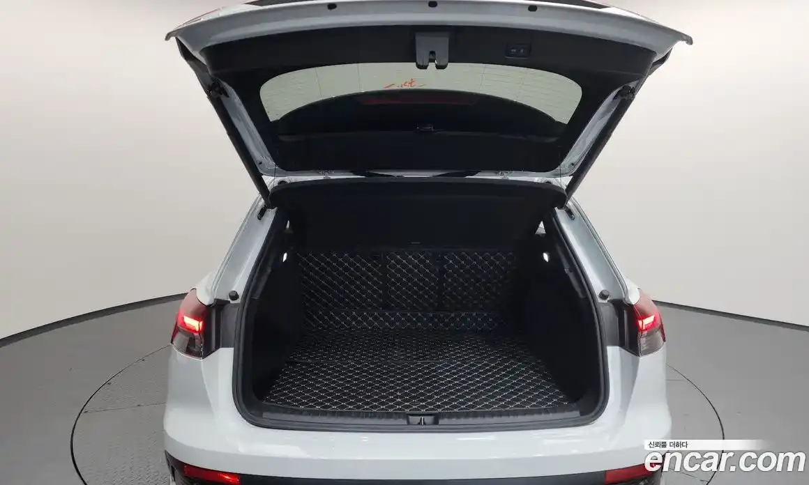 Audi Q4 e-tron 2022 0.2 гидро в Москве № 135380, фото 20