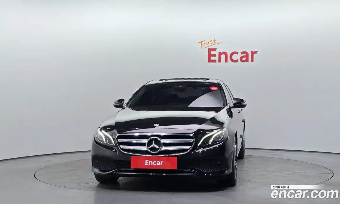Mercedes-Benz E-Class 2018 2.0 гидро в Москве № 141896, фото 3