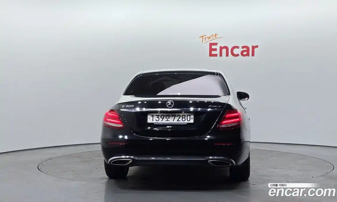 Mercedes-Benz E-Class 2018 2.0 гидро в Москве № 141896, фото 4