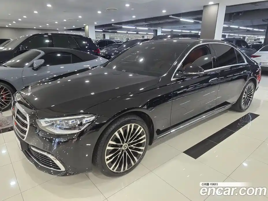 Mercedes-Benz S-Class 2023 3.0 автомат (гидро), фото 1 Mercedes-Benz S-Class 2023 3.0 автомат (гидро), фото 1