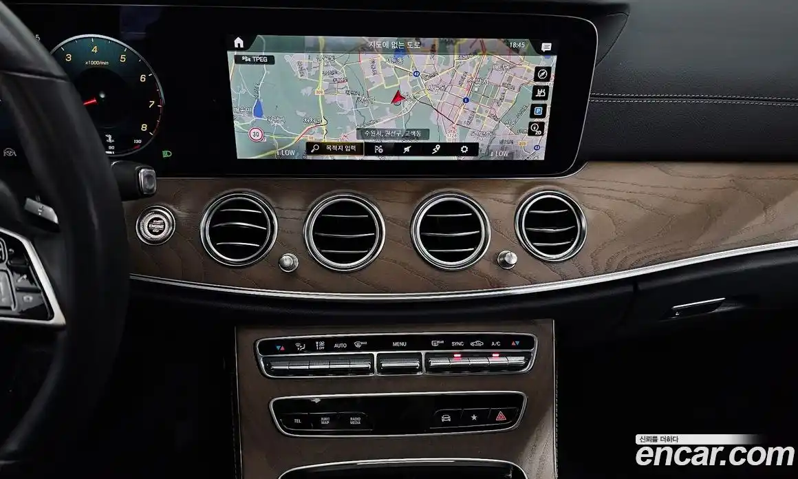 Mercedes-Benz E-Class 2022 2.0 гидро в Москве, фото 14