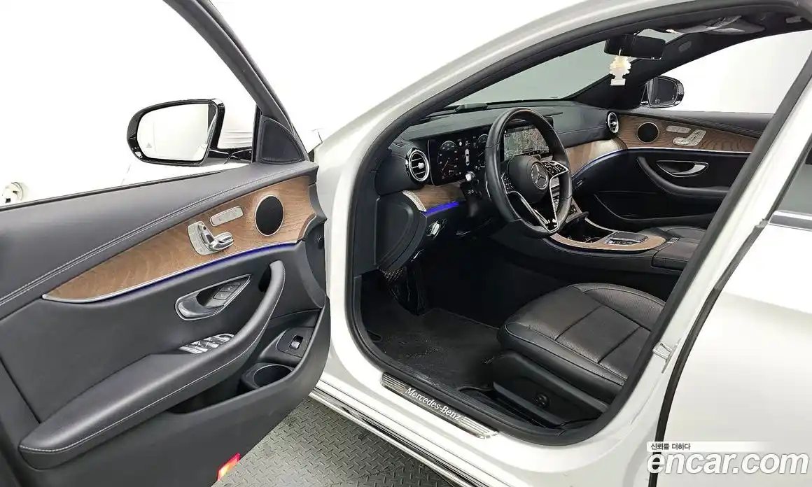 Mercedes-Benz E-Class 2022 2.0 гидро в Москве, фото 10