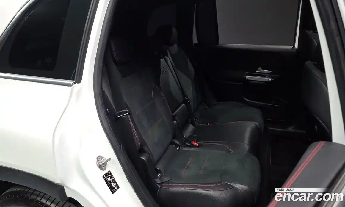Mercedes-Benz GLB-Class 2021 2.0 гидро в Москве № 150919, фото 12