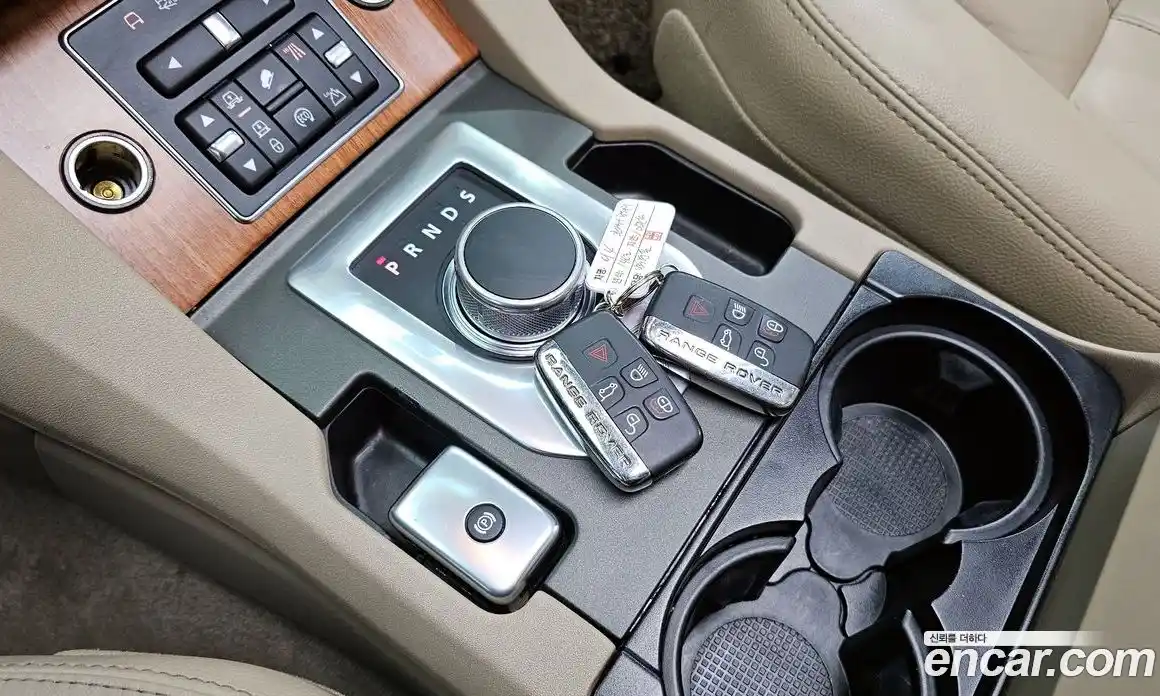 Land Rover Discovery 2014 3.0 гидро в Москве № 154182, фото 9
