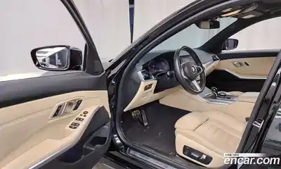 BMW 3-Series 2019 2.0 гидро в Москве № 157374, миниатюра 10