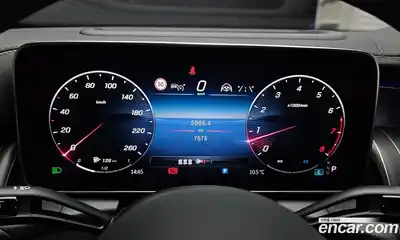 Mercedes-Benz GLC-Class 2024 2.0 гидро в Москве № 160266, миниатюра 8