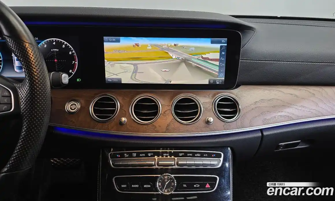 Mercedes-Benz E-Class 2018 2.0 гидро в Москве, фото 13