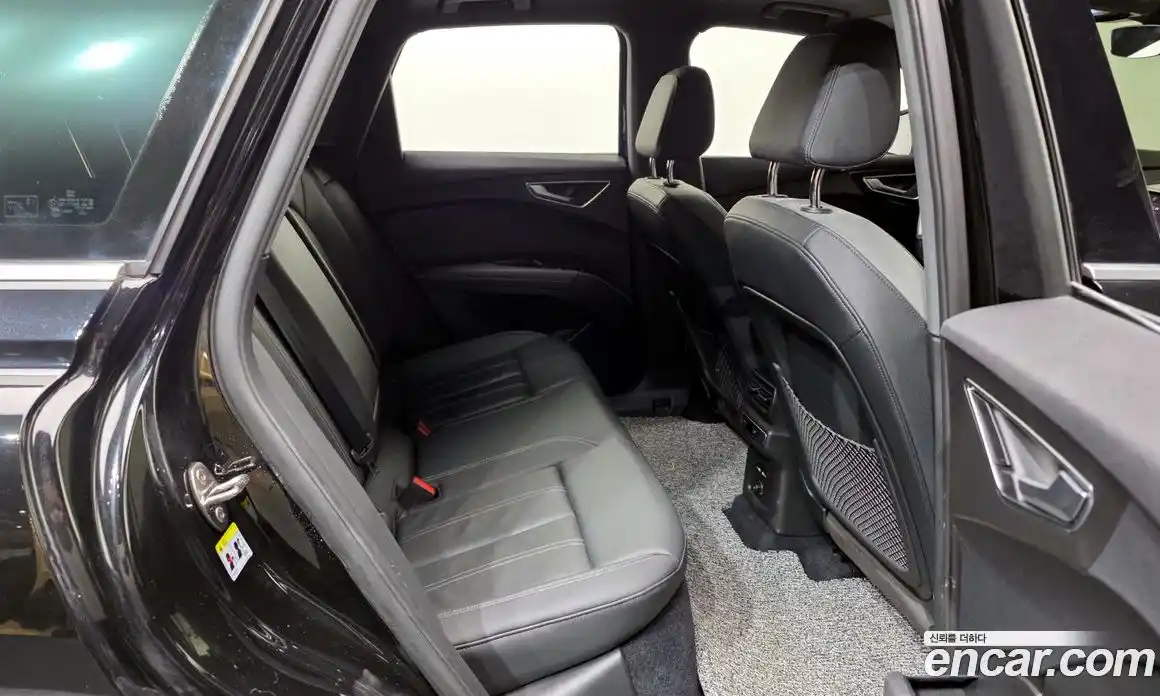 Audi Q4 e-tron 2022 0.2 гидро в Москве № 163137, фото 11