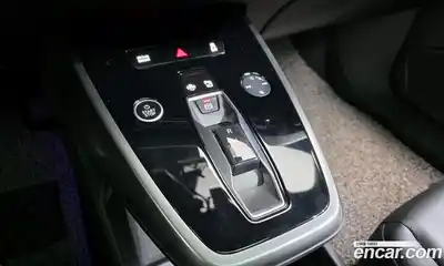 Audi Q4 e-tron 2022 0.2 гидро в Москве № 163137, миниатюра 8