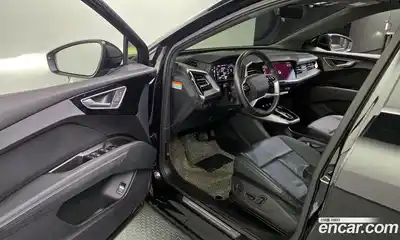 Audi Q4 e-tron 2022 0.2 гидро в Москве № 163137, миниатюра 9