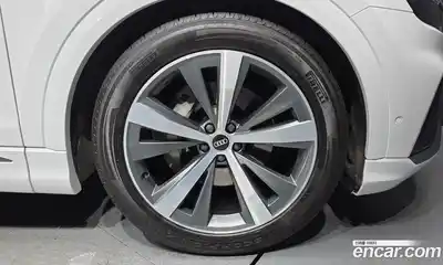 Audi Q8 2022 3.0 гидро в Москве № 163246, миниатюра 5