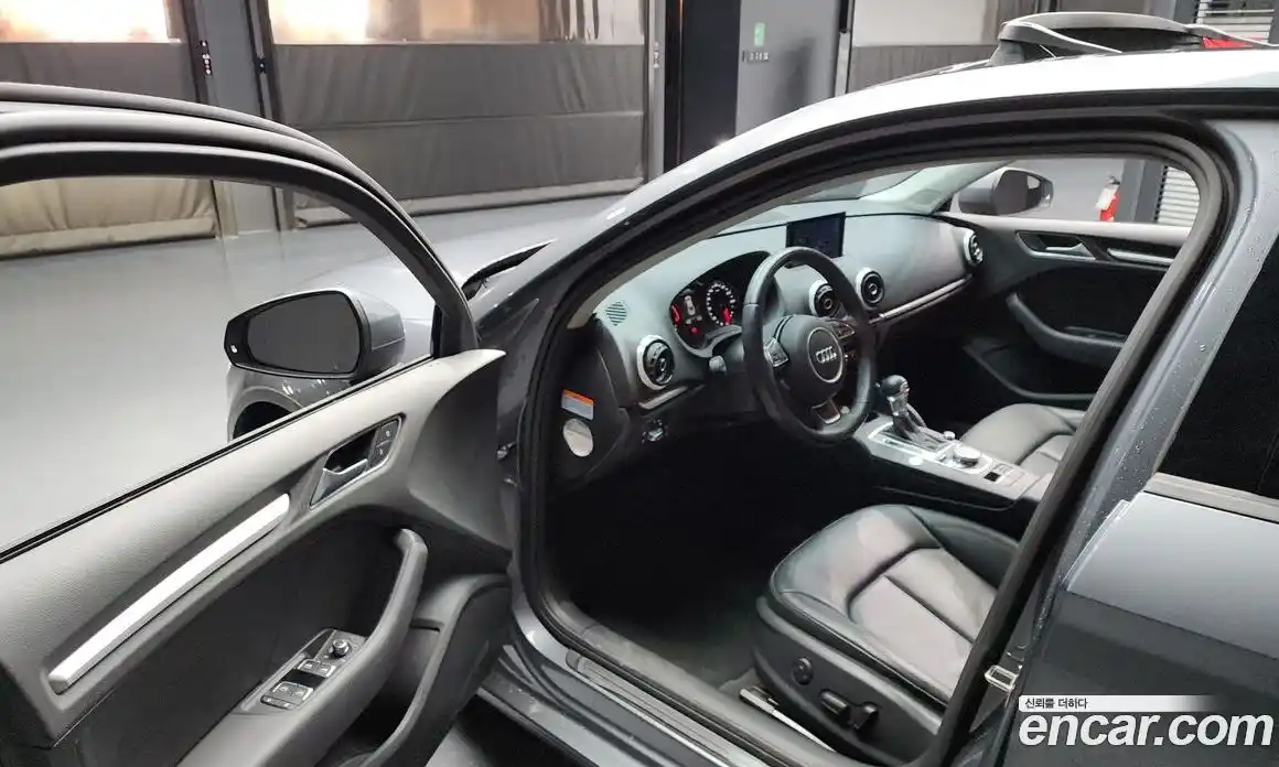 Audi A3 2014 2.0 гидро в Москве № 163655, фото 10