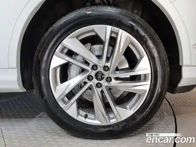 Audi Q7 2022 3.0 гидро в Москве № 164121, миниатюра 5