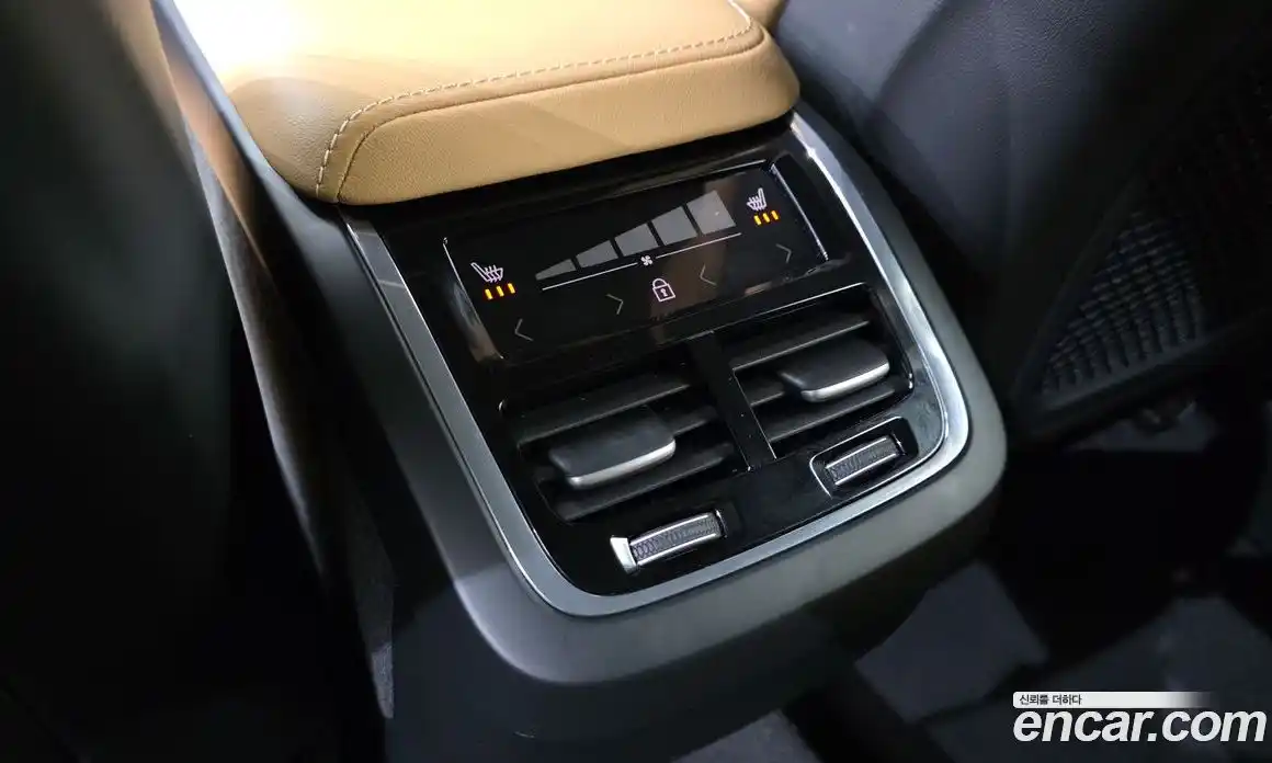 Volvo XC60 2025 2.0 гидро в Москве № 164151, фото 16