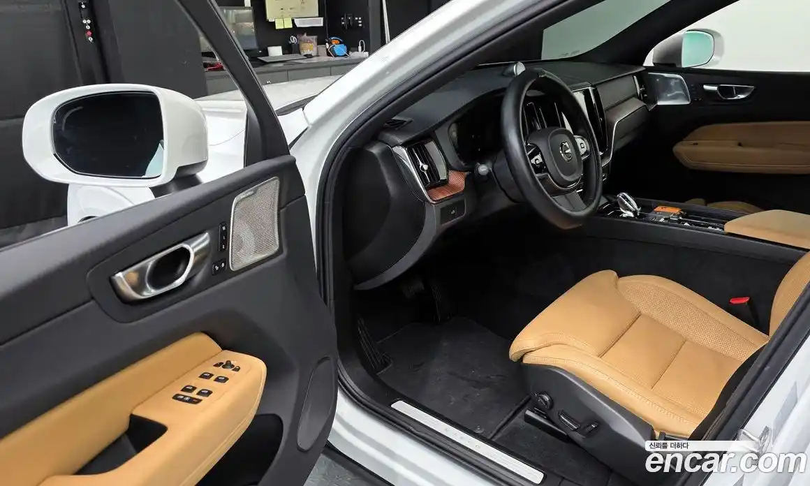 Volvo XC60 2025 2.0 гидро в Москве № 164151, фото 10
