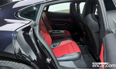 Porsche Taycan 2024 0.1 гидро в Москве № 164987, миниатюра 12
