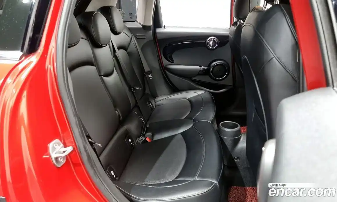 Mini Cooper 2015 1.5 гидро в Москве № 167198, фото 12