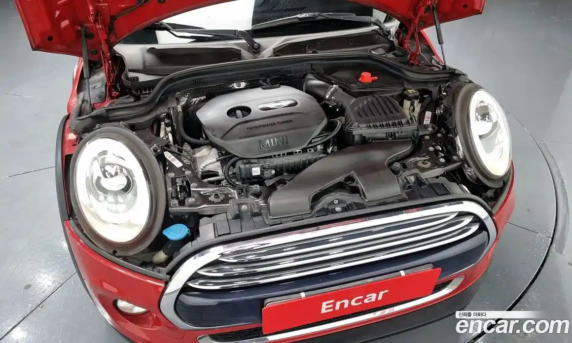 Mini Cooper 2015 1.5 гидро в Москве № 167198, фото 6